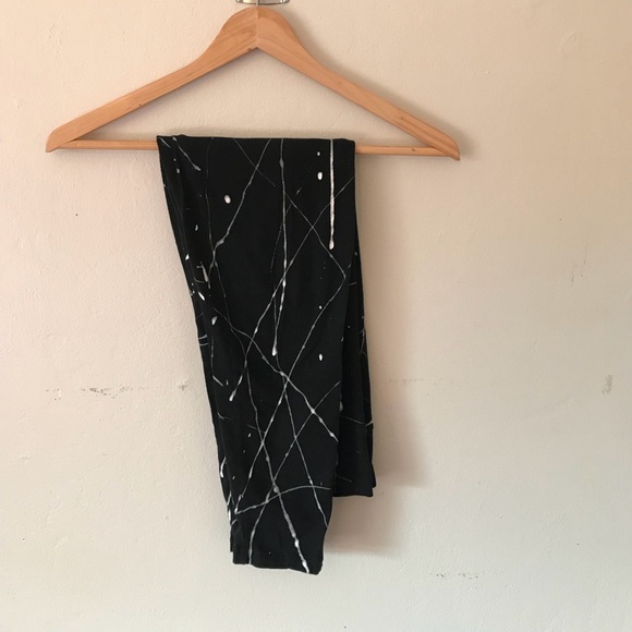 luna luz Pants - VERY GOOD CONDITION WOMANS BLACK AND WHITE TIGHTS
